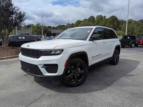 2023 Jeep Grand Cherokee Altitude