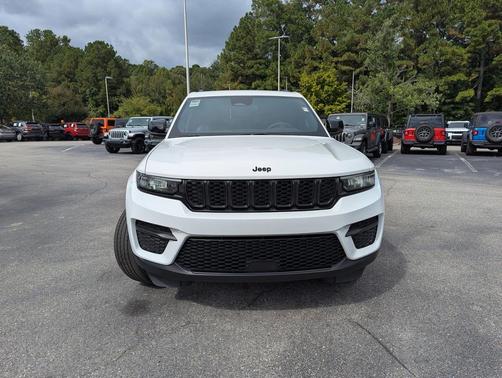 2023 Jeep Grand Cherokee Altitude