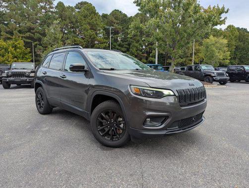 2023 Jeep Cherokee Altitude