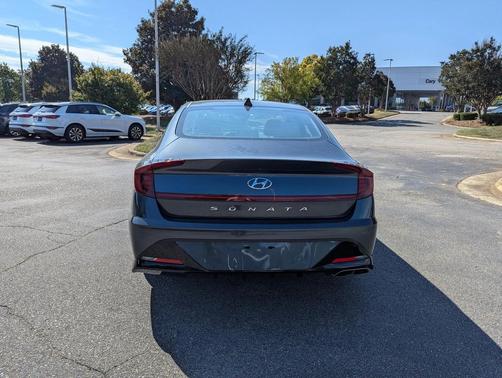 2022 Hyundai SONATA SEL