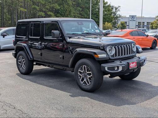 2025 Jeep Wrangler 4-Door Sahara 4x4