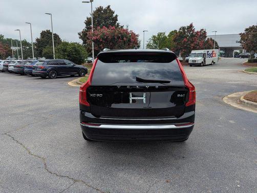 2025 Volvo XC90 B6 Plus 7-Seater