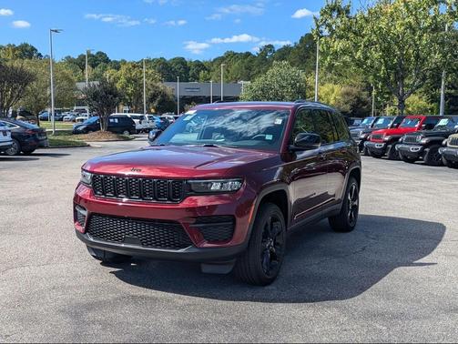 2025 Jeep Grand Cherokee Altitude