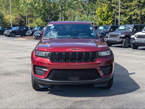2025 Jeep Grand Cherokee Altitude