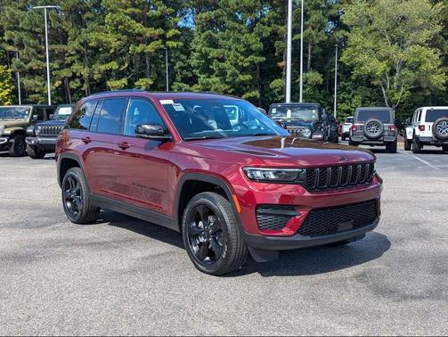 2025 Jeep Grand Cherokee Altitude