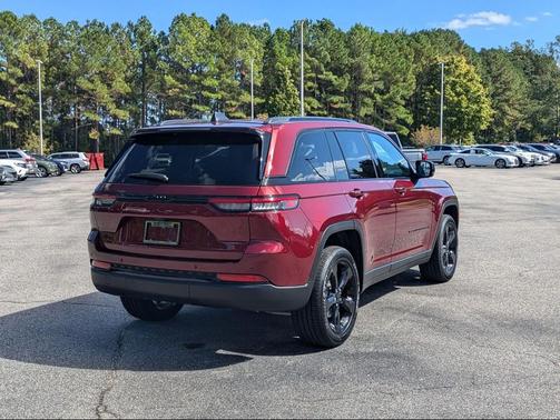 2025 Jeep Grand Cherokee Altitude