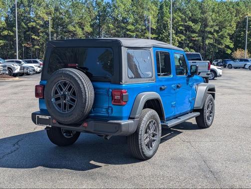 2025 Jeep Wrangler Sport S