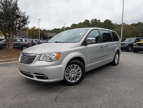 2012 Chrysler Town & Country Touring-L