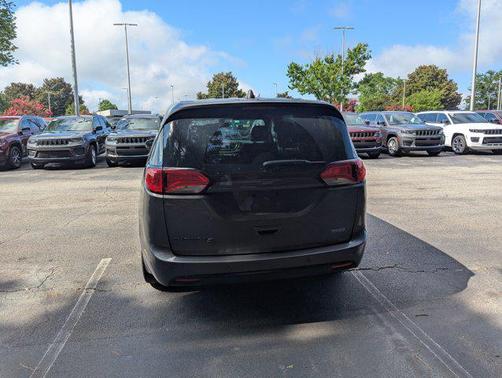 2020 Chrysler Pacifica Touring