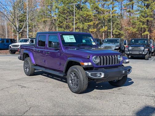 2026 Jeep Gladiator Sport S