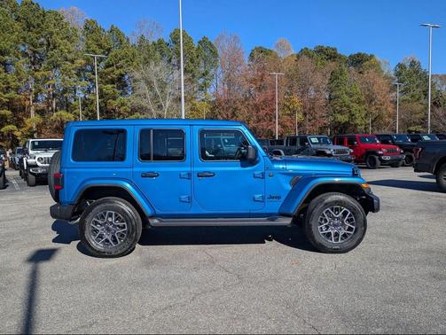 2026 Jeep Wrangler 4-Door Sahara 4x4