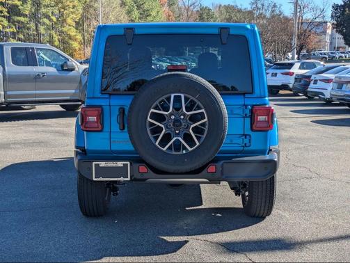 2026 Jeep Wrangler 4-Door Sahara 4x4