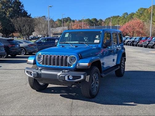 2026 Jeep Wrangler 4-Door Sahara 4x4