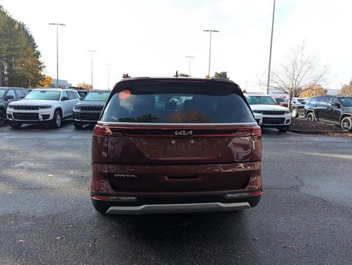 2024 Kia Carnival LX