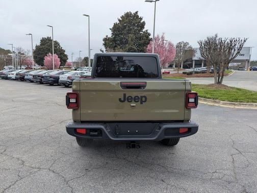 2025 Jeep Gladiator Sport S