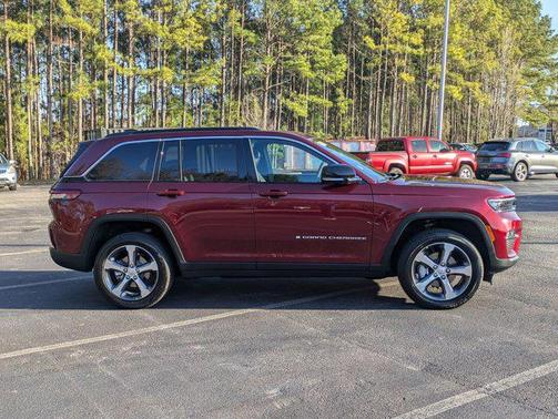 2025 Jeep Grand Cherokee Limited X