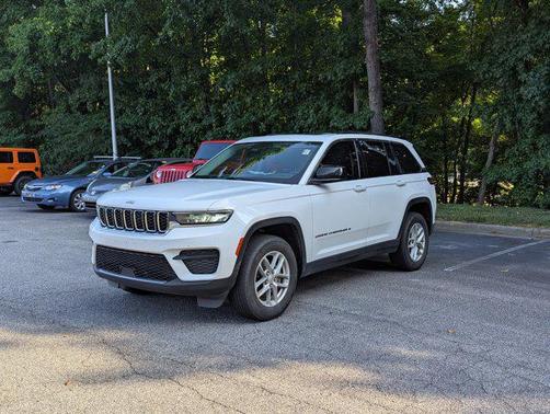 2023 Jeep Grand Cherokee Laredo