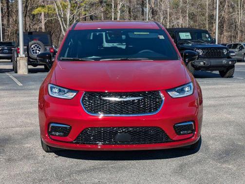 2025 Chrysler Pacifica Hybrid Select