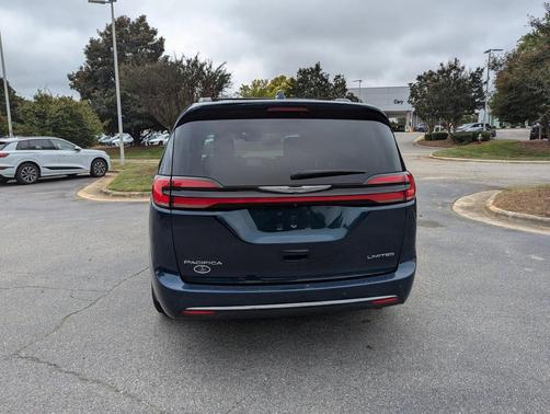 2022 Chrysler Pacifica Limited