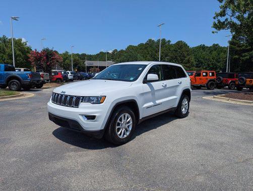 2022 Jeep Grand Cherokee Laredo