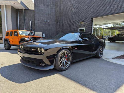 2016 Dodge Challenger SRT 392