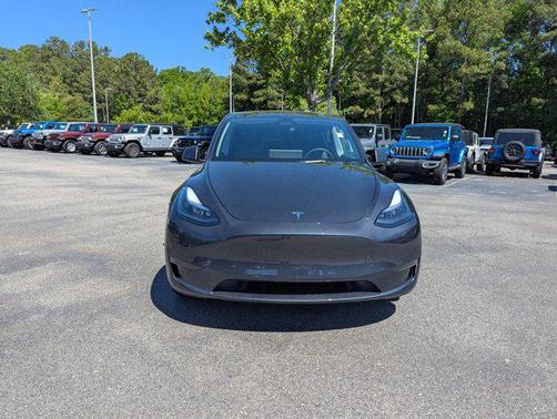 2025 Tesla Model Y Long Range Dual Motor All-Wheel Drive