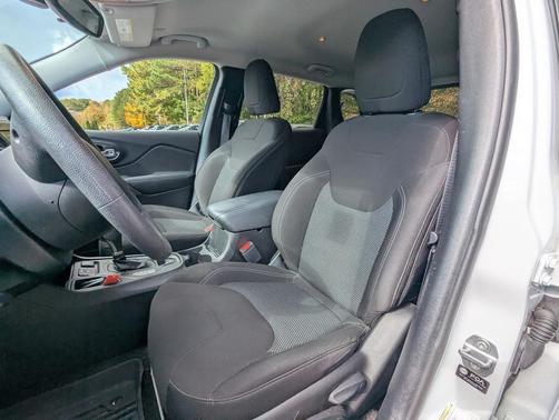 2021 Jeep Cherokee Latitude