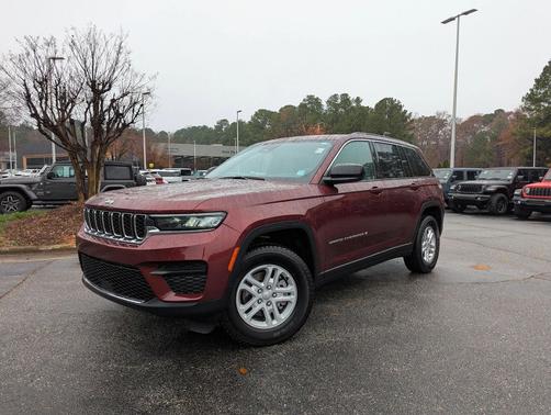 2024 Jeep Grand Cherokee Laredo
