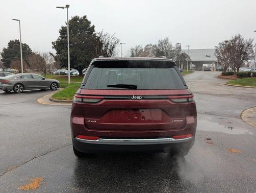 2024 Jeep Grand Cherokee Laredo