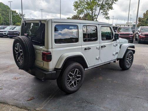 2025 Jeep Wrangler 4-Door Sahara 4x4