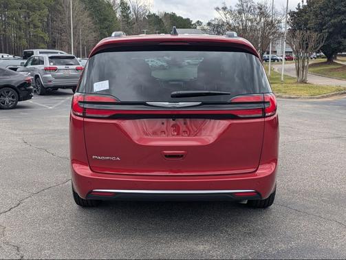 2026 Chrysler Pacifica L