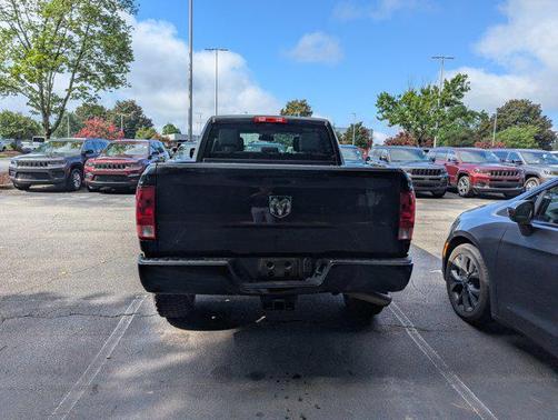 2018 RAM 2500 Tradesman Crew Cab 4x2 6'4' Box