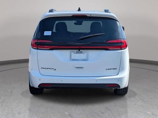 Bright White Clearcoat 2026 Chrysler Pacifica Limited