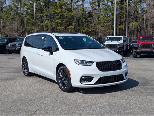 2026 Chrysler Pacifica Limited