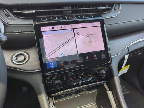 Silver Zynith 2025 Jeep Grand Cherokee Limited
