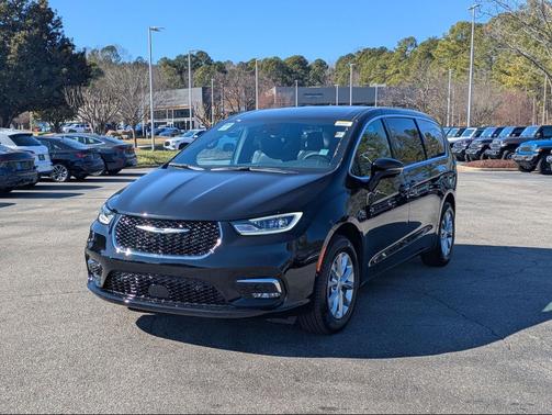 2026 Chrysler Pacifica L