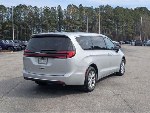 2026 Chrysler Pacifica L