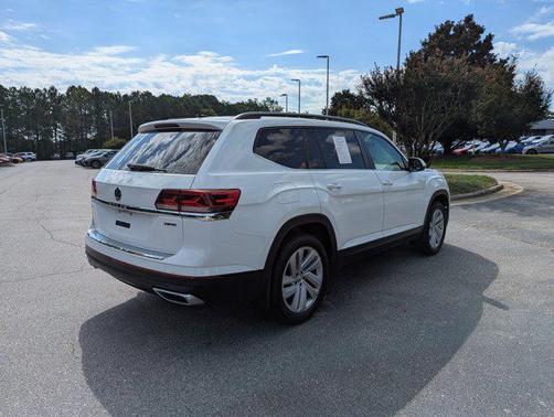 2022 Volkswagen Atlas 2.0T SE w/Technology 4MOTION