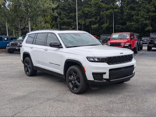 2025 Jeep Grand Cherokee L Altitude