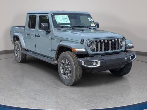 Anvil Clearcoat 2026 Jeep Gladiator Sahara 4x4