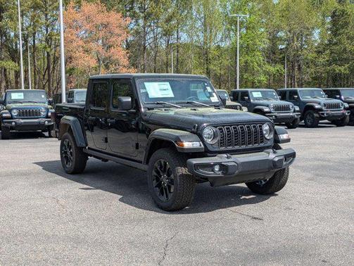 2025 Jeep Gladiator Nighthawk