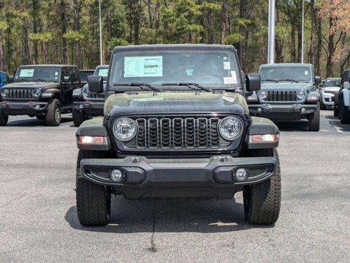 2025 Jeep Gladiator Nighthawk