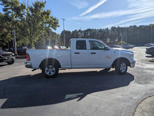 2024 RAM 1500 Classic SLT