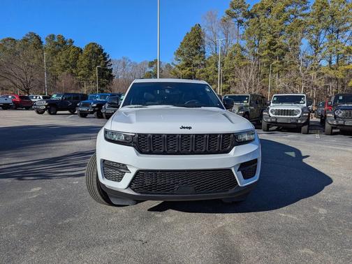 2025 Jeep Grand Cherokee Altitude