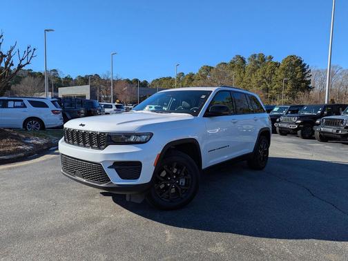 2025 Jeep Grand Cherokee Altitude