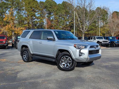 2024 Toyota 4Runner TRD Off Road