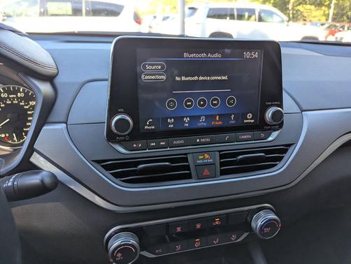 2023 Nissan Altima SR FWD