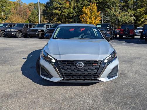 2023 Nissan Altima SR FWD