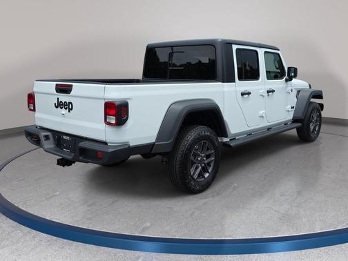Bright White Clearcoat 2026 Jeep Gladiator Sport S