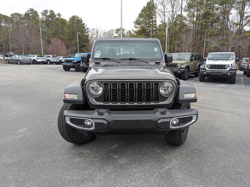 2024 Jeep Gladiator Sport